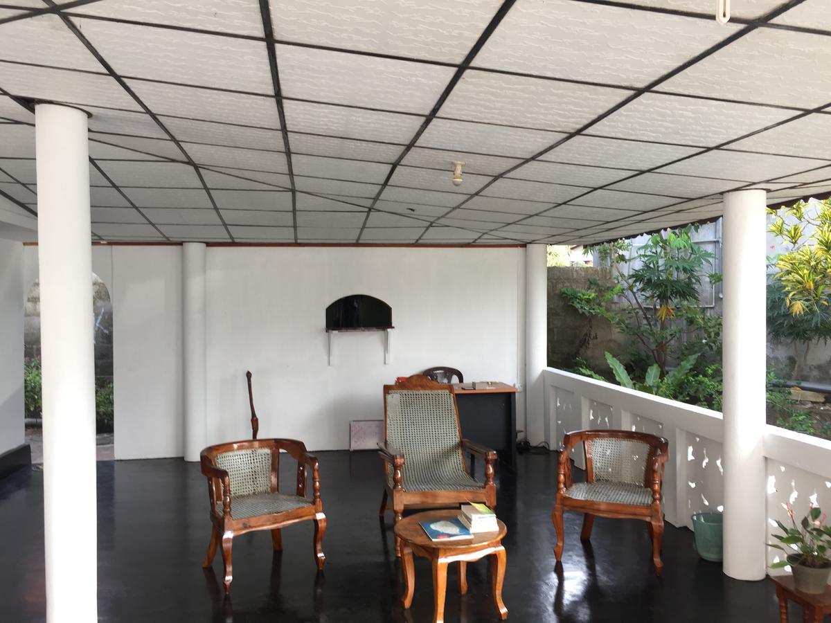 Sea Side Guest House 탕갈레 외부 사진